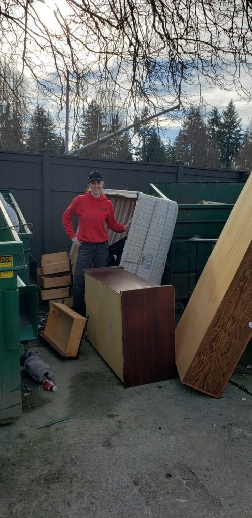 Local owners providing Estate Cleanout services in Snohomish County