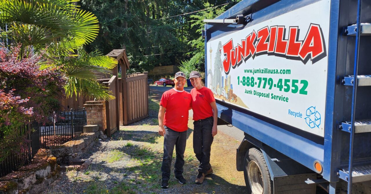 Truck providing Junk Removal in Lynnwood and Snohomish County